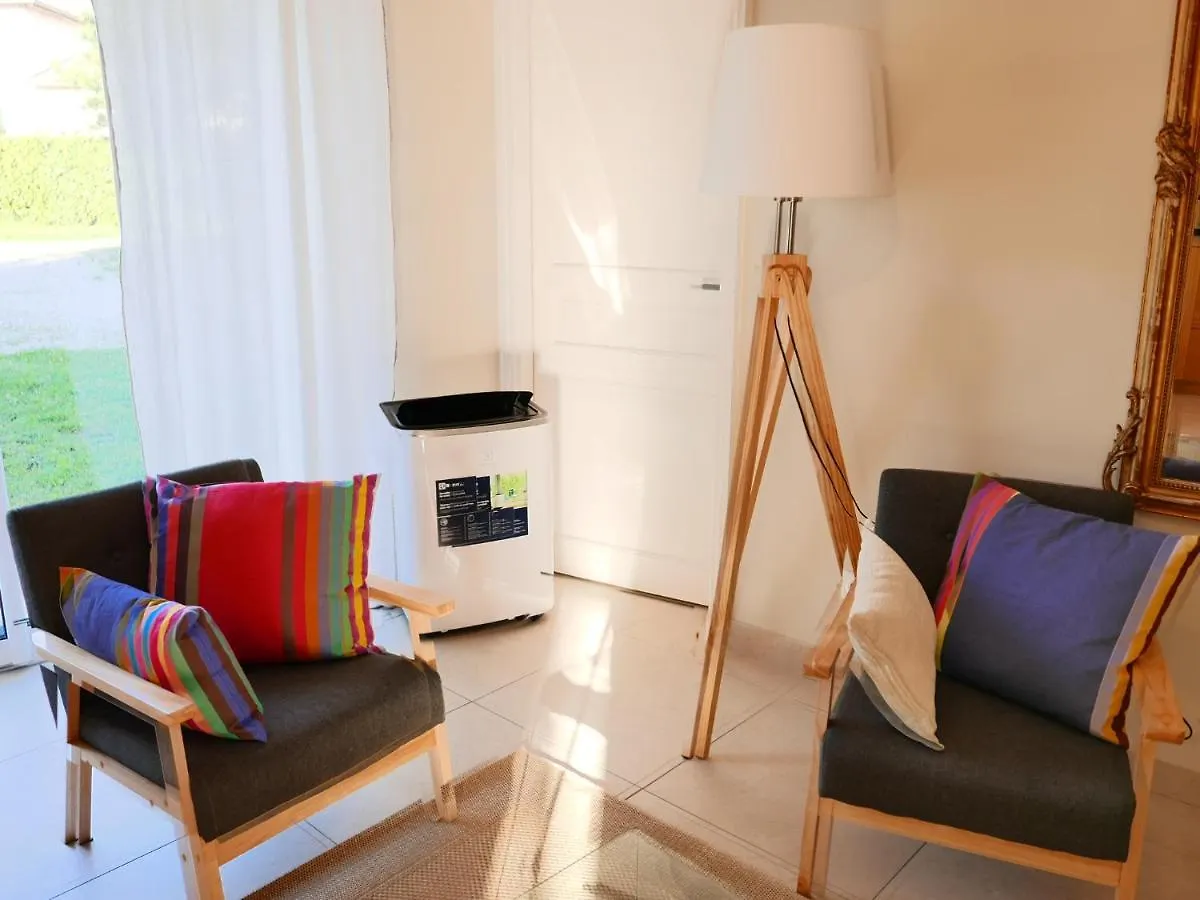 Hébergement de vacances Maison cosy, jacuzzi, poêle à bois Eyzin-Pinet